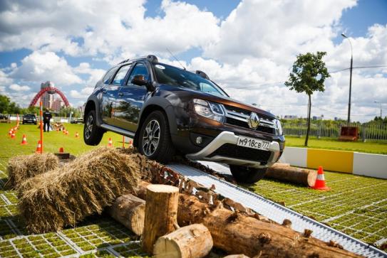 Renault Koleos День бренда