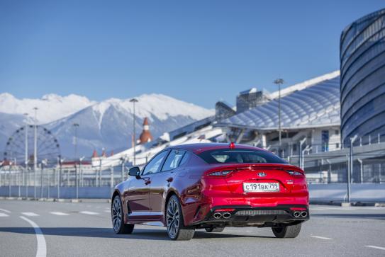 Kia Stinger Тест-драйв